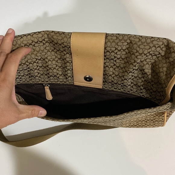 COPY - Coach - Picture 7 of 7